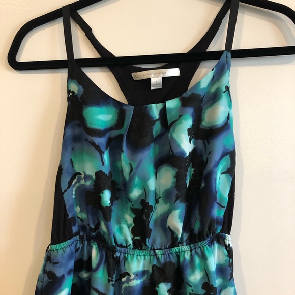 LC Women’s Dress - Picture 2 of 4